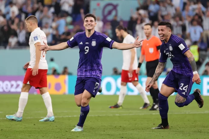 argentina-polonia-mundial-qatar-2022-julian-alvarez