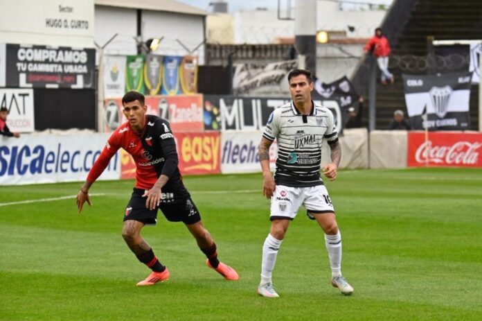 colón estudiantes Colón volvió a perder con Estudiantes (BA) y se hunde en la Primera Nacional